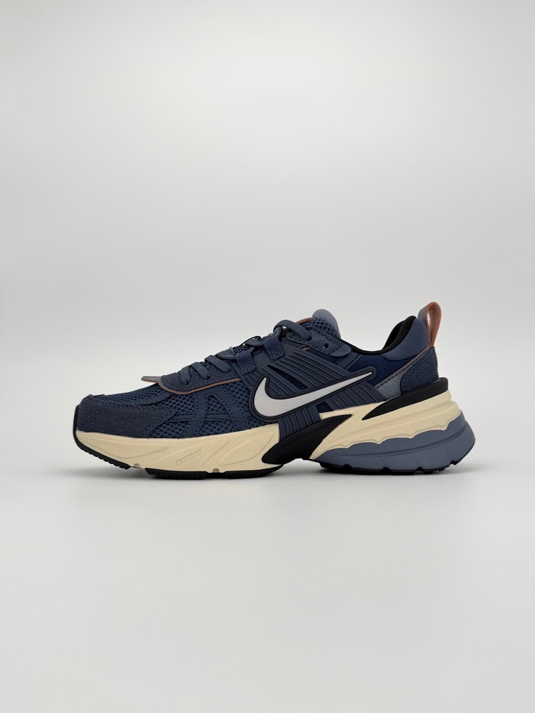 کتونی NIKE V2K