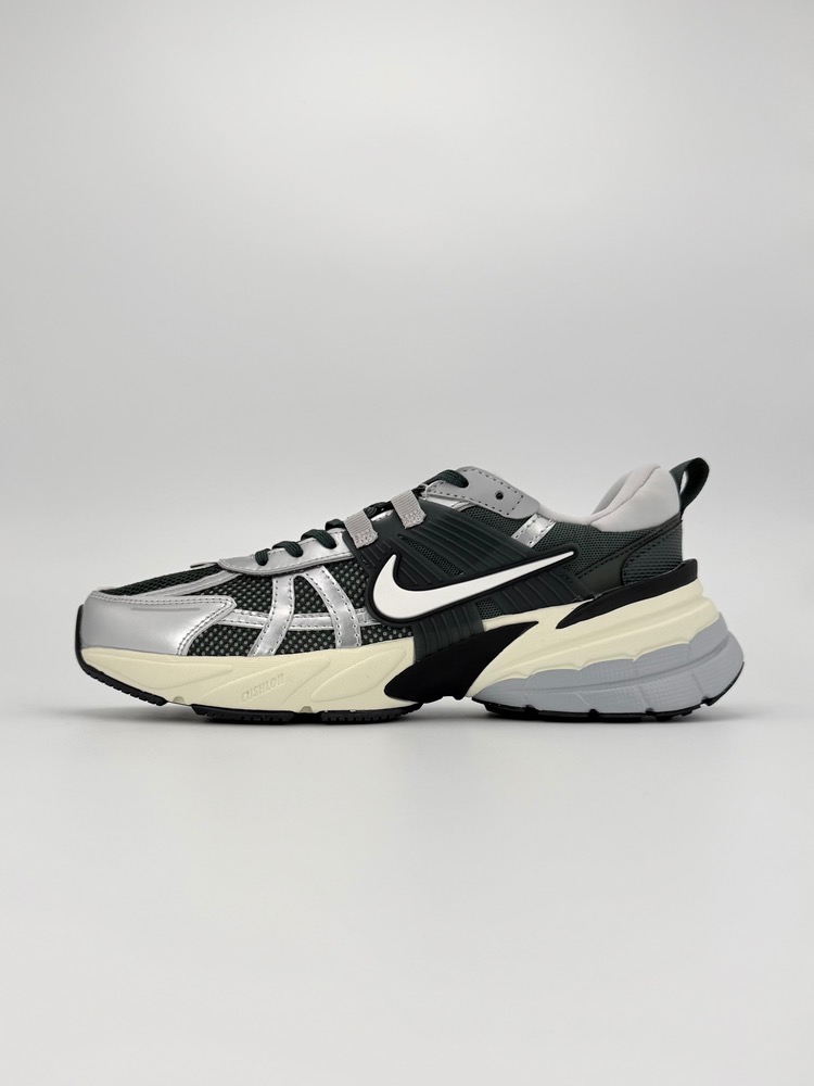 کتونی NIKE V2K